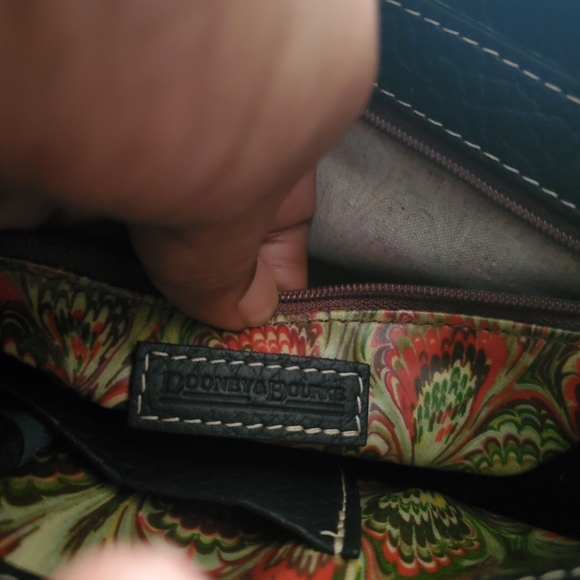 💯 authentic Dooney & Bourke - Picture 7 of 14